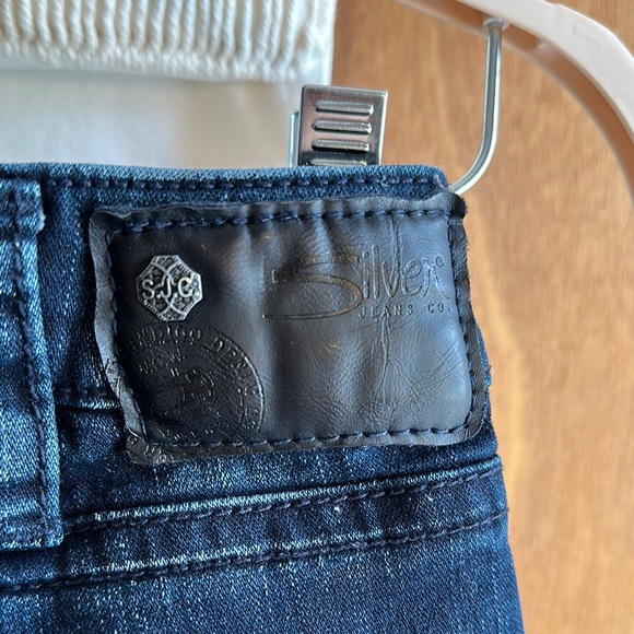 Silver Jeans Women's Cropped Distressed Jeans - Blue - Picture 6 of 8